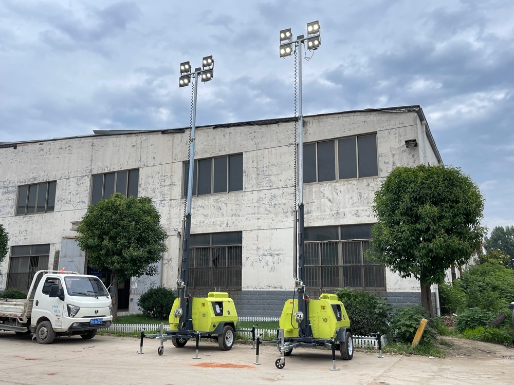 持续交货中！山东k8·凯发20台9米移动照明灯车陆续发货发往蒙古国